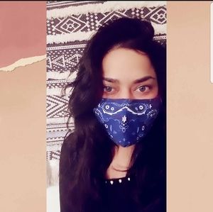 Meet your Posher, Sadia